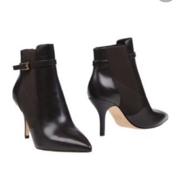 Michael Kors - Black Ankle bootie - Picture 2 of 8